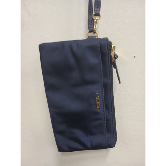 TUMI Voyageur Double Zip Wristlet Travel Purse Wallet Nylon Navy Blue 4.5"x8" - Picture 2 of 8